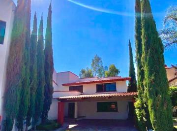 Casa de 4 habitaciones, León · Casa de Oportunidad en Club de Golf La Hacienda con Alberca
