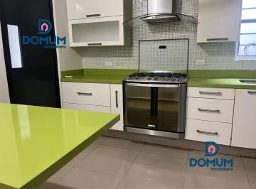 Casa · 2 Estacionamientos · Casa - Ancestra