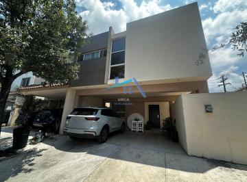 Casa de 3 habitaciones, Monterrey · Casa en Venta en El Sabino Residencial, Monterrey, Nuevo León