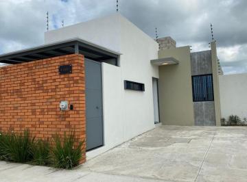 Casa de 3 habitaciones, Villa de Alvarez · Venta de Casa en Ciudad Natura Villa de Álvarez