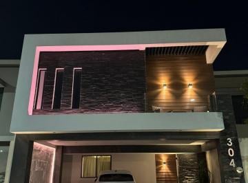 Fachada · Casa en Renta Sobre Av Concordia