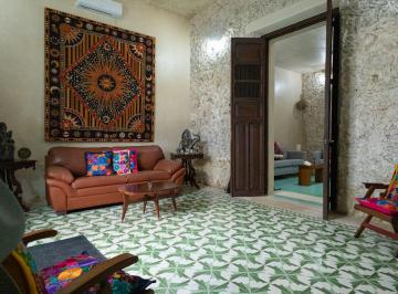 Casa de 3 habitaciones, Mérida · Casa Colonial Contemporanea en Venta en Santiago | Centro | Amueblada