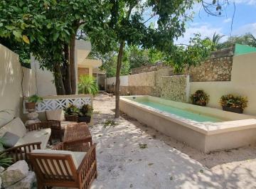 Casa de 2 habitaciones, Mérida · Casa Remodelada a Estrenar en Venta en El Barrio Santiago, Centro, Mérida