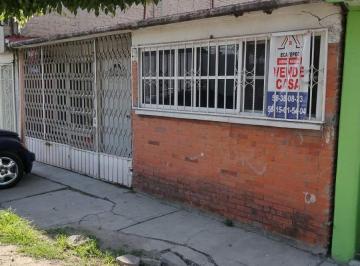 Casa de 3 habitaciones, Ecatepec de Morelos · Casa en Vía Adolfo López Mateos, Jardines de Santa Clara, Ecatepec de Morelos
