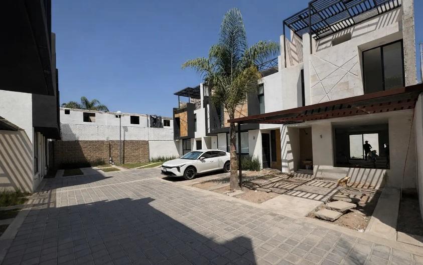 Casa en Venta - (4)
