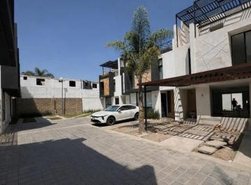 Casa · 156m² · 3 Recámaras · 2 Estacionamientos · Casa en Venta - (4)