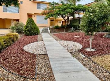 Casa · 3 Recámaras · 3 Estacionamientos · Renta de Casa en Jardines de Juriquilla