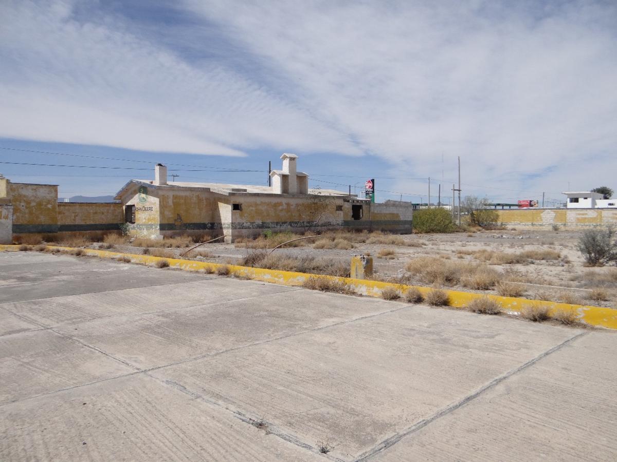 Commercial Land for Sale at the Paila Junction