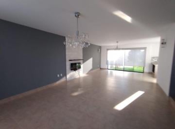 Casa en condominio de 4 habitaciones, Querétaro · Renta de Casa