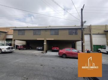 Bodega comercial · 528m² · 4 Estacionamientos · Bodega Comercial en Renta en Monterrey
