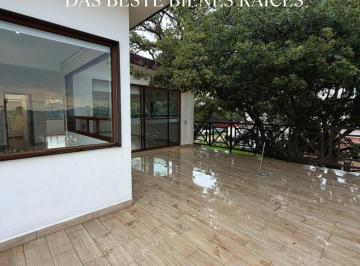 Casa · 1 Recámara · 4 Estacionamientos · Casa en Renta Fincas de Sayavedra