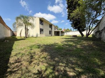 Casa de 4 habitaciones, Guadalajara · Casa en Venta en Guadalajara a Precio de Terreno 1423 m Terreno y 550 Construcción