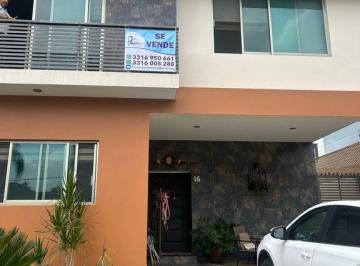 Casa en condominio · 237m² · 3 Recámaras · 4 Estacionamientos · Casa en Venta en Casa Fuerte