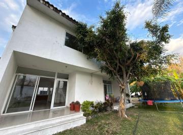 Casa · 140m² · 2 Recámaras · 1 Estacionamiento · Casa - Cuautla