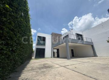 Casa · 494m² · 4 Recámaras · 7 Estacionamientos · Casa en Venta, en Camino a Nexatengo, Atlixco, Puebla