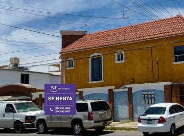 Casa · 202m² · 3 Recámaras · 2 Estacionamientos · Casa en Panamericana