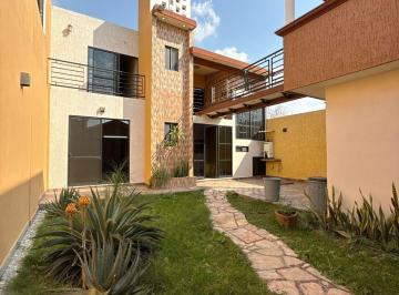 Casa · 200m² · 4 Recámaras · 1 Estacionamiento · Casa - Cuautla