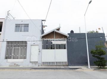2fad2d78dc4c443c3041644f57fee1405e7cde8d1a71a81d689be7de3b73ed27 · Periférico y Alcalde Casa con Alberca y Local Comercial en Venta