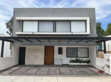 Casa de 3 habitaciones, Querétaro · Residencia en Venta/renta en Lomas de Juriquilla con Amplios Espacios