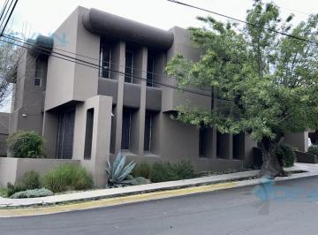 Casa · 529m² · 4 Recámaras · 6 Estacionamientos · Casa en Venta Colinas de San Jerónimo