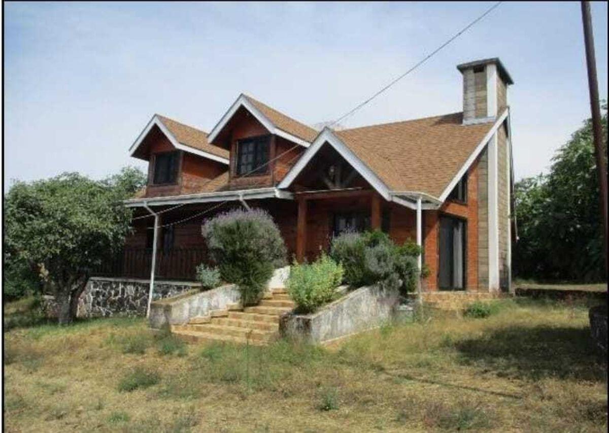 Huerta de Aguacates + Cabaña en Peribán, Michoacán