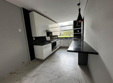 10d8c2cda03b9668167cbe774ff7aabc7a51213bbe7a1824390bdcefb62f100b · Venta Garden House View Bosque Real