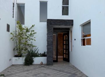 Casa · 170m² · Casa - Fraccionamiento Las Trojes