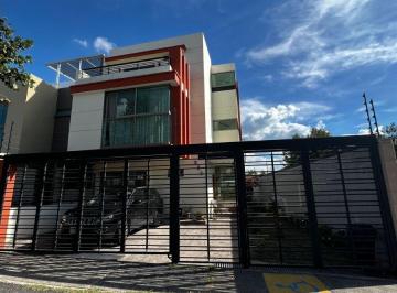Casa de 4 habitaciones, Zapopan · Casa en Renta en Bosques Vallarta