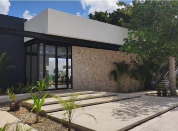 Casa · 227m² · 3 Recámaras · 2 Estacionamientos · Casa en Temozón Norte