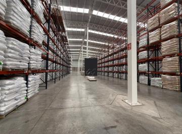 Bodega comercial , San Mateo Atenco · Bodega en Renta en Toluca de 1,650 m², 2 Andenes Equipados + 1 Rampa.