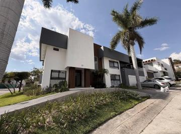 Casa en condominio de 5 habitaciones, Zapopan · Casa en Venta en Villa Palmas, Santa Fe Zapopan Jalisco