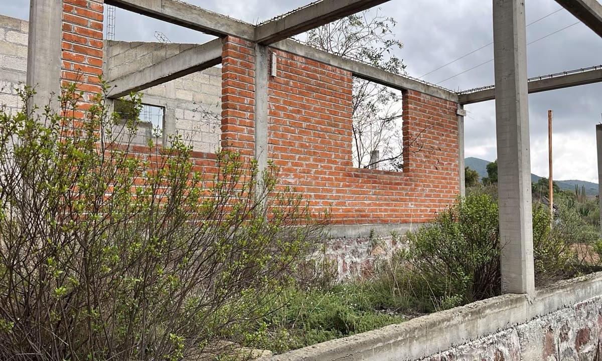 ¡Inversionistas! Terreno de 3,433 m&sup2; a 500 m de Autopista México - Tulancingo