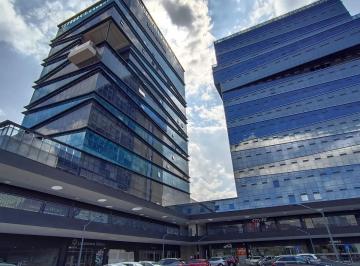 Local comercial · 34m² · 4 Estacionamientos · Local en Venta en Zona de Centro Sur