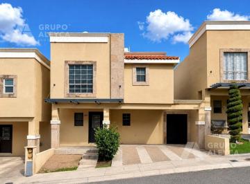 Casa · 157m² · 3 Recámaras · 2 Estacionamientos · Casa en Las Sendas