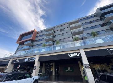 Departamento · 200m² · 3 Recámaras · 2 Estacionamientos · Penthouse Amueblado en Renta Frente Al Tec de Monterrey | Scala 54 | 3 Recámaras