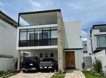 c168df44f7891e17832a9f05de1bf177d9fc71f3360443f714b0df4814ee60cd · Hurban Vende Casa en El Molino Residencial y Golf en León Gto.