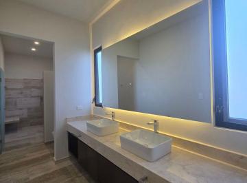Casa en Venta de 3 habitaciones Yucatán Country Club · Casa en Venta en Privada El Cortijo – Yucatán Country Club, Mérida