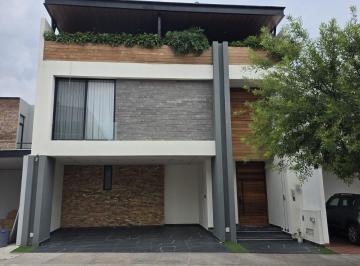Casa de 4 habitaciones, Aguascalientes · Venta de Casa en Paseos de Loreta