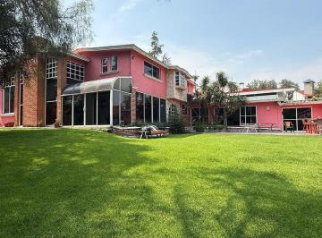 Casa · 312m² · 3 Recámaras · 3 Estacionamientos · Casa en Venta, Club de Golf La Hacienda, 3 Recámaras.