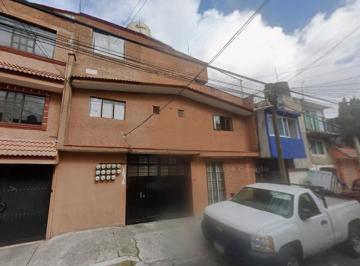 Casa de 3 habitaciones, Coyoacán · Casa en Venta en Coyoacán