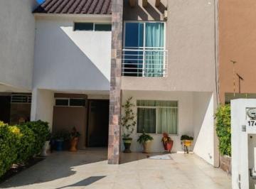 Casa de 3 habitaciones, León · Casa en Venta en Albazul