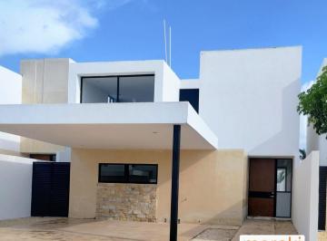 Casa · 217m² · 4 Recámaras · 2 Estacionamientos · Casa en Venta en Privada Residencial en Dzityá, Mérida