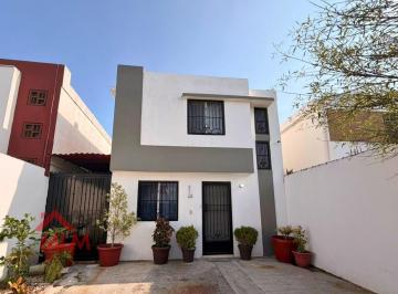 Casa · Casa en Renta Asturias Residencial Apodaca