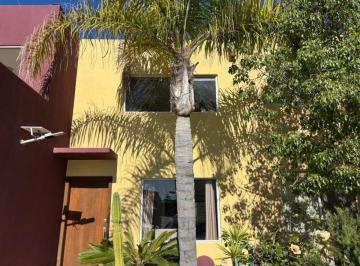 Casa de 2 habitaciones, Tijuana · Casa en Venta en Rivera