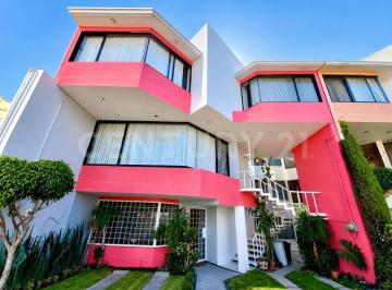 Casa · 155m² · 3 Recámaras · 2 Estacionamientos · Casa en Venta en Fracc. Villa del Puente, Tlalpan, Cdmx