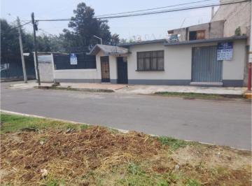 Casa · 347m² · 6 Recámaras · Santa Catarina Ampliación Tláhuac Casa Grande en Venta en Esquina Buena Localización Av de Las Torre