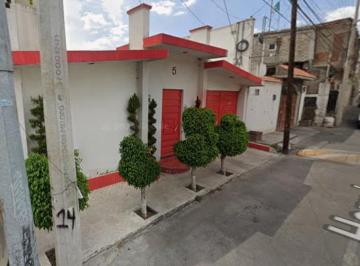 Casa de 2 habitaciones, Tláhuac · Casa en Venta en Santa Ana Centro