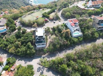30d165bce08b4c1662f962fbc09f36b12030aa128d198b4e5b70390e2ee5db8a · Rare Buildable Lot in The Prestigious Gated Community Of Cerro del Vigía