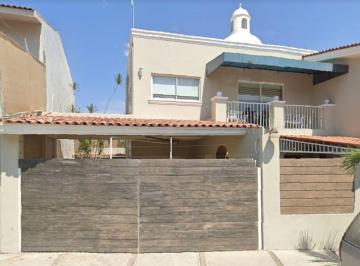 Casa de 4 habitaciones, Puerto Vallarta · Venta de Casa en Melchor Ocampo Diaz Ordaz Puerto Vallarta Jalisco