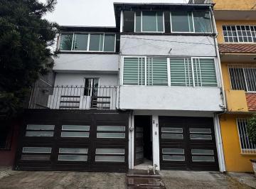 Casa de 5 habitaciones, Nezahualcóyotl · Casa en Nezahualcoyotl
